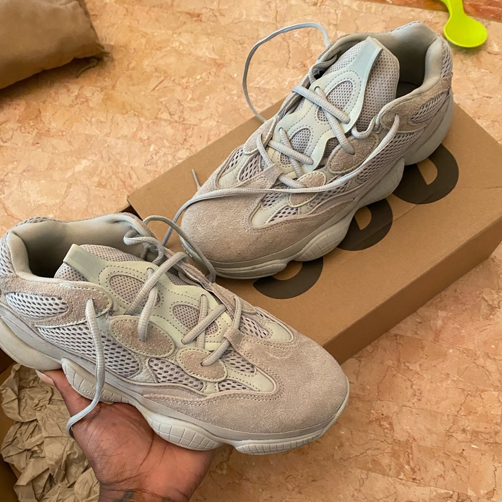 Yeezy 500 salt color